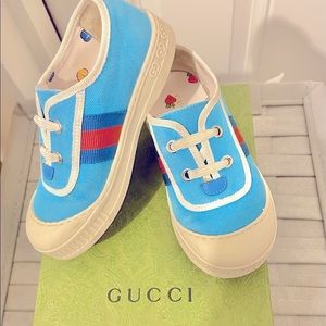 Gucci shoes for girls. Like new